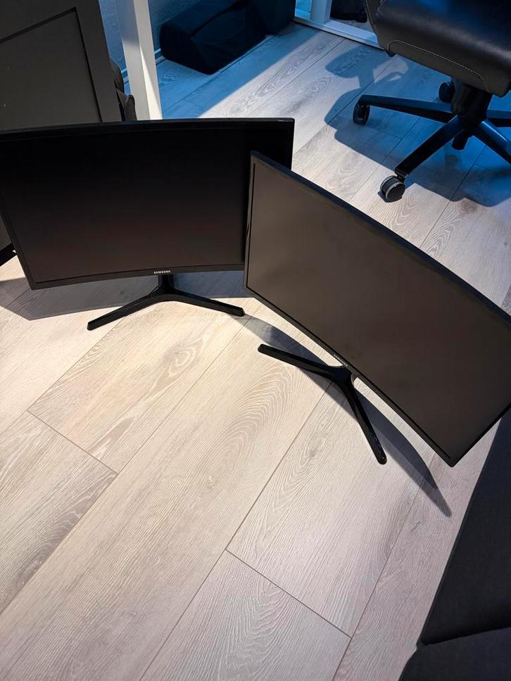 Samsung Curved Monitor - 24 inch (Twee stuks), Computers en Software, Monitoren, Gebruikt, 60 Hz of minder, HDMI, VGA, Gaming