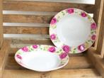 2 diepe borden 26819, Huis en Inrichting, Keuken | Servies, Gebruikt, Ophalen of Verzenden, Bord(en), Overige stijlen