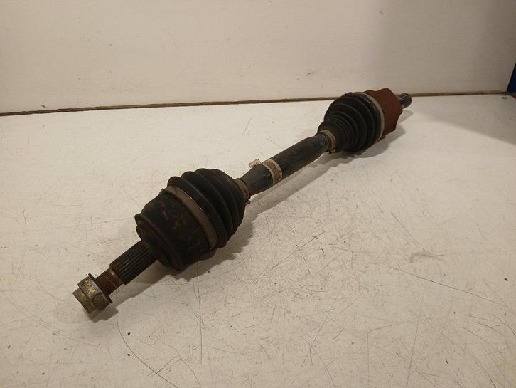 Aandrijfas links voor Alfa Romeo Giulietta, Auto-onderdelen, Transmissie en Toebehoren, Alfa Romeo, Gebruikt, Herkomst onderdeel bekend