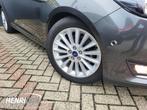 Ford Focus Wagon 1.0 EcoBoost Titanium Automaat / Camera / S, Auto's, Ford, Gebruikt, Parkeercamera, 1245 kg, 3 cilinders