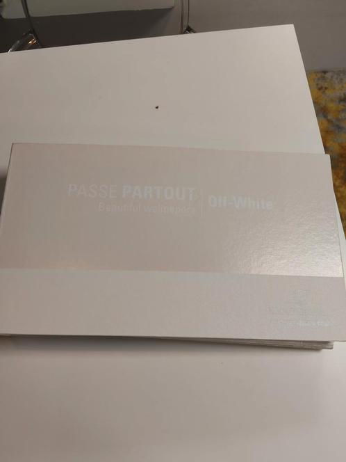 Off-White Behangstalen - Passe Partout, Huis en Inrichting, Stoffering | Behang, Wit, Beige, Ophalen of Verzenden