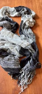 Zwart/wit dunne sjaal, Kleding | Dames, Mutsen, Sjaals en Handschoenen, Ophalen of Verzenden, Sjaal, Zo goed als nieuw