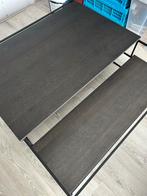 Moderne donkerhouten salontafel met onderblad, Ophalen, 100 tot 150 cm, Zo goed als nieuw, Minder dan 50 cm
