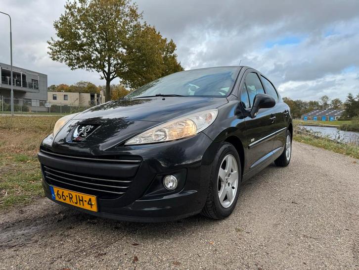 Peugeot 207 1.4 VTI 16V 5DRS 2011 Zwart, Auto's, Peugeot, Particulier, Benzine, B, Hatchback, Handgeschakeld, Origineel Nederlands
