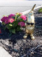 Tuinkabouter goud met zwarte zonnebril deco muts, Ophalen of Verzenden, Nieuw, Kunststof, Dierenbeeld