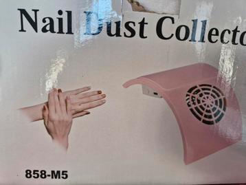 Nagel stof verzamelaar en uv lamp  beschikbaar voor biedingen