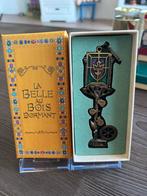 Disney limited la belle au dormant key /sleutel, Ophalen of Verzenden, Assepoester of Belle, Zo goed als nieuw, Beeldje of Figuurtje
