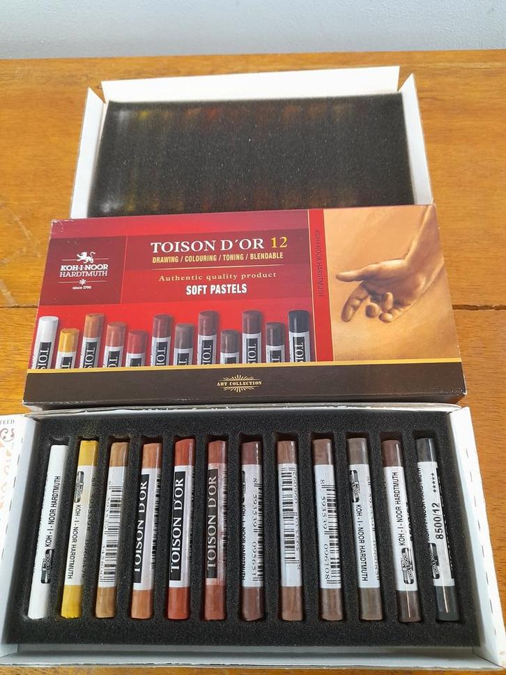 Doos soft pastels bruintinten nw - pastelkrijt softpastel, Hobby en Vrije tijd, Tekenen, Nieuw, Ophalen of Verzenden