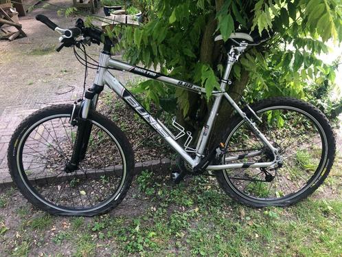 Bulls mountainbike Race Pro 9.80 XTR 27 versnellingen ZGAN, Fietsen en Brommers, Fietsen | Mountainbikes en ATB, Zo goed als nieuw