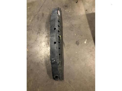 Bumpervulling voor van een Volvo V70, Auto-onderdelen, Carrosserie en Plaatwerk, Bumper, Volvo, Gebruikt, 3 maanden garantie, Ophalen of Verzenden