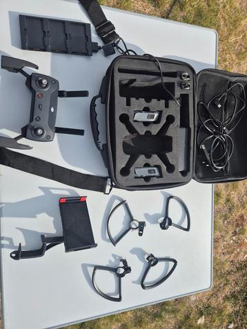 Dji Spark Fly more combo - zonder drone beschikbaar voor biedingen