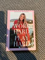 Boek Work Hard Play Hard - Danique Bossers, Boeken, Ophalen, Zo goed als nieuw, Overige