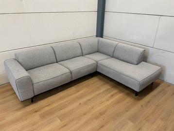 Mooie luxe lichtgrijze hoekbank - GEREINIGD!!! beschikbaar voor biedingen