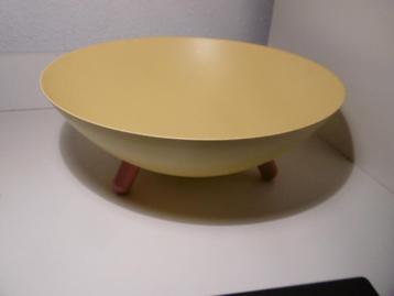 Ikea Ola Wihlborg PS series gele schaal op pootjes. beschikbaar voor biedingen