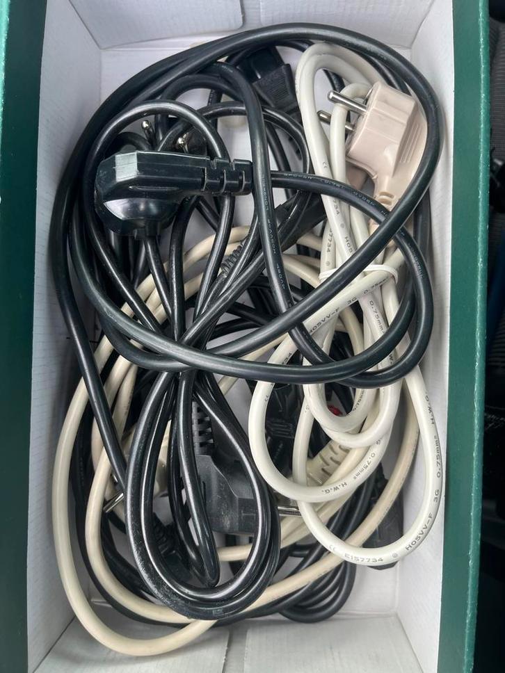 Stromkabels, Computers en Software, Pc- en Netwerkkabels, Gebruikt, Ophalen