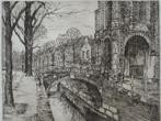 ets portiek Oude kerk gracht Delft H.W. Bremmer 1920, Antiek en Kunst, Kunst | Etsen en Gravures, Verzenden