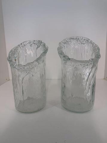 Handgevormde design vazen van dik glas (set van 2) beschikbaar voor biedingen