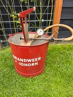 Antieke Brandweerpomp Zuidhorn - Handpomp op Emmer, Ophalen of Verzenden