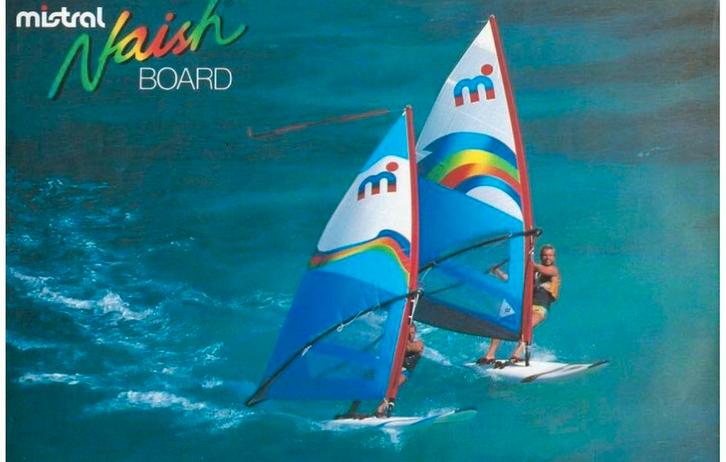 MISTRAL NAISH 1981 compleet en originele staat, Watersport en Boten, Windsurfen, Gebruikt, Complete set, 300 cm of meer, Met vin(nen)