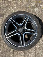 Mercedes benz a35 winter set, Auto-onderdelen, Banden en Velgen, 18 inch, Gebruikt, Banden en Velgen, 235 mm