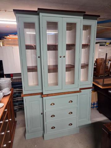 Brocante oud groen buffetkast, vitrinekast, apothekerskast  beschikbaar voor biedingen