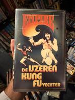 De IJZEREN Kung Fu Vechter - VHS - VECHTFILM - Karatefilm, Cd's en Dvd's, VHS | Film, Ophalen of Verzenden, Gebruikt, Actie en Avontuur
