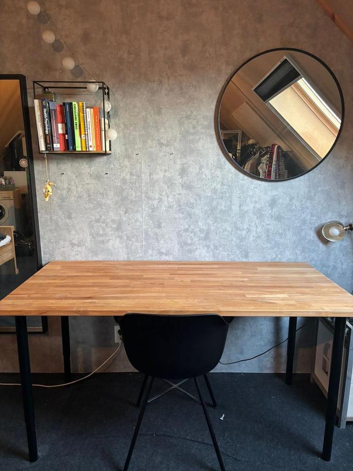 Industrieel bureau met houten blad en metalen poten, Huis en Inrichting, Bureaus, Ophalen