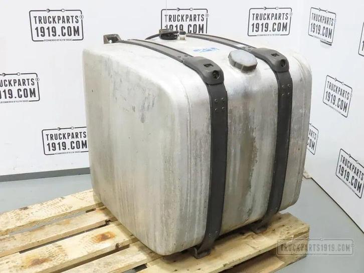 Scania 1888934 Brandstoftank + steunen 320L, Auto-onderdelen, Vrachtwagen-onderdelen, Scania, Brandstofsystemen, Gebruikt, Ophalen