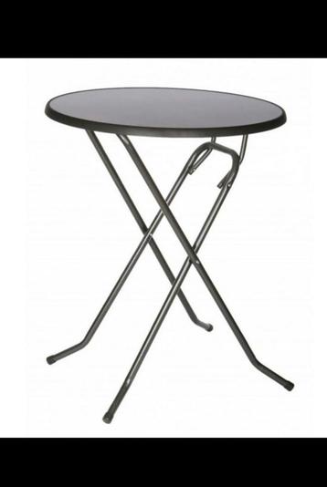 Sta tafels te huur beschikbaar voor biedingen