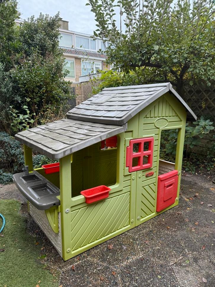 Smoby Speelhuisje - Veel Speelplezier!, Kinderen en Baby's, Speelgoed | Buiten | Speelhuisjes, Gebruikt, Kunststof, Ophalen