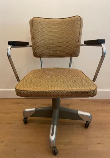 Originele Gispen President 358P Vintage Stoel beschikbaar voor biedingen