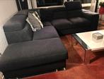 Hoekbank zwart stof met hoofdsteunen, Huis en Inrichting, Banken | Bankstellen, Ophalen, Gebruikt, Hoekbank, 75 tot 100 cm
