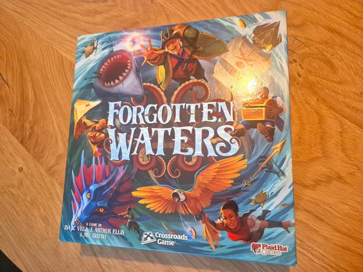 Forgotten Waters, Hobby en Vrije tijd, Gezelschapsspellen | Bordspellen, Zo goed als nieuw, Drie of vier spelers, Vijf spelers of meer