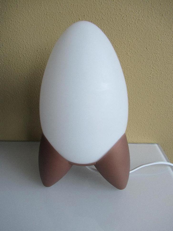 Retro / vintage Jumbolight Ei / raketlamp jaren 80/90, Huis en Inrichting, Lampen | Tafellampen, Zo goed als nieuw, Minder dan 50 cm