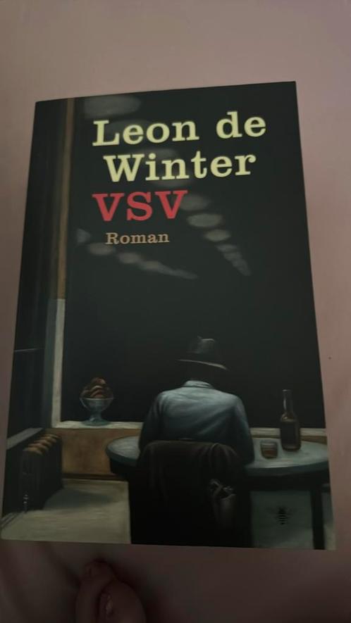 Leon de Winter - VSV of daden van onbaatzuchtigheid, Boeken, Literatuur, Zo goed als nieuw, Nederland, Ophalen of Verzenden