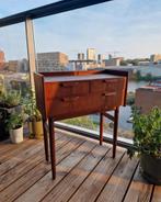 Danish design houten meubeltje, Ophalen, Gebruikt