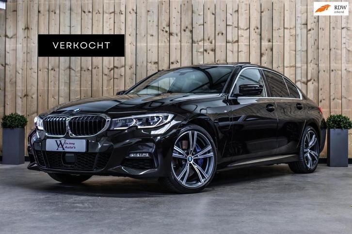 BMW 3-serie 330e M-Sport *Schuifdak*H/K*Individual*Comfortto, Auto's, BMW, Bedrijf, 3-Serie, 360° camera, ABS, Achteruitrijcamera