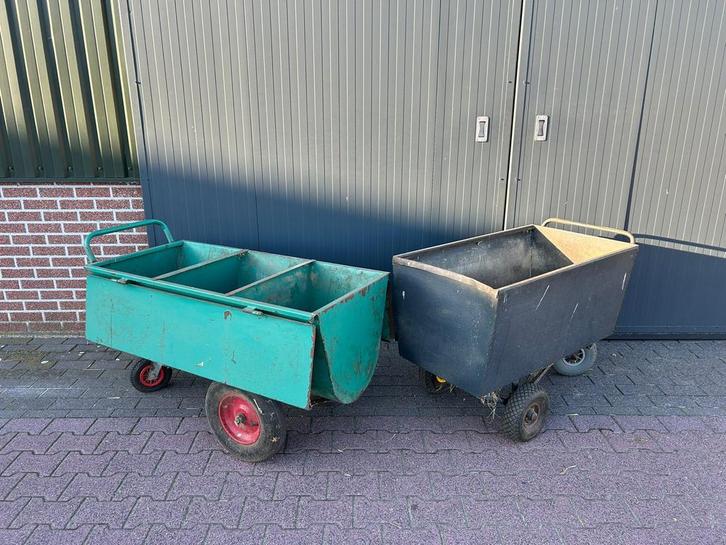 Voerkarren - Set van 2 (ook apart te koop), Dieren en Toebehoren, Paarden en Pony's | Overige Paardenspullen, Gebruikt, Overige soorten