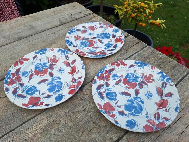 3 Handgeschilderde Eit England Dinerborden, Huis en Inrichting, Keuken | Servies, Gebruikt, Bord(en), Overige stijlen, Aardewerk