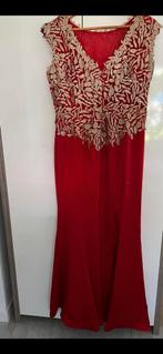 Elegante Rode Feestjurk, Maat 38/40 (M), Ophalen of Verzenden, Zo goed als nieuw, Rood