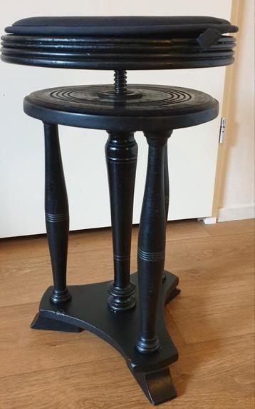 Vintage Pianokrukje, Jaren '50 beschikbaar voor biedingen