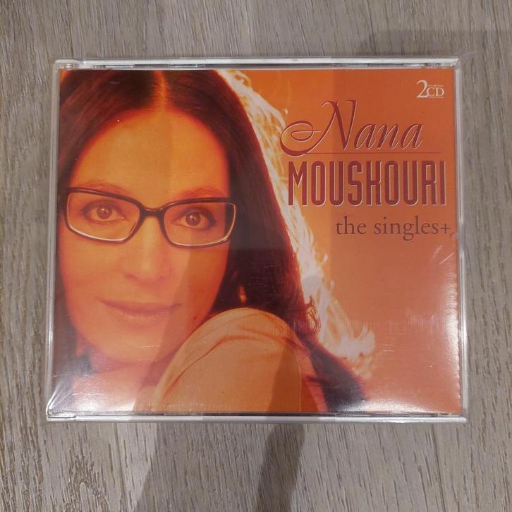 2CD / Nana Mouskouri / The Singles+ (BR Music 2002 uitgave), Cd's en Dvd's, Cd's | Pop, Zo goed als nieuw, 1980 tot 2000, Ophalen of Verzenden