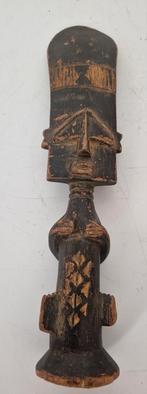 Uit inboedel: Houten beeld (no 14) Afrikaanse Fanti, incl ve, Verzenden