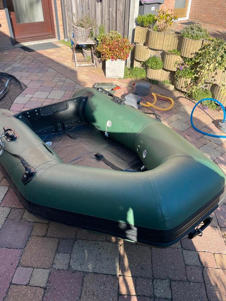 Vortex rubberboot 2 persoons met airdeck - nette staat!, Watersport en Boten, Hengelsport | Karpervissen, Gebruikt, Overige typen