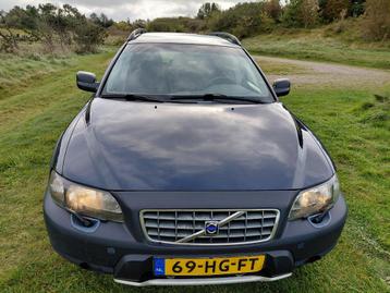 Volvo V70 2.4 T XC 4WD AUT 2001 Blauw beschikbaar voor biedingen