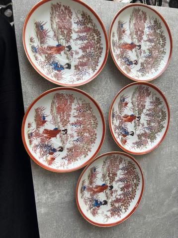 Chinees porselein, handgeschilderd, 5 stuks beschikbaar voor biedingen