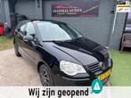 Volkswagen Polo 1.2 Optive*NIUEWE APK*AIRCO*, Voorwielaandrijving, 989 kg, 1198 cc, Zwart