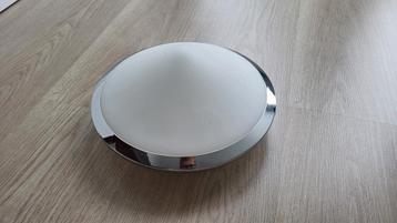 Plafondlamp (gratis) beschikbaar voor biedingen