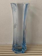 Vintage kristallen vaas jaren 60 lichtblauw subtiel design, Antiek en Kunst, Ophalen of Verzenden