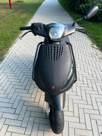 Piaggo zip 4takt snor, Fietsen en Brommers, Scooters | Piaggio, Ophalen, Gebruikt, Zip, Maximaal 25 km/u